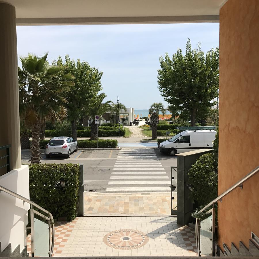 אלבה אדריאטיקה Hotel Atlas מראה חיצוני תמונה