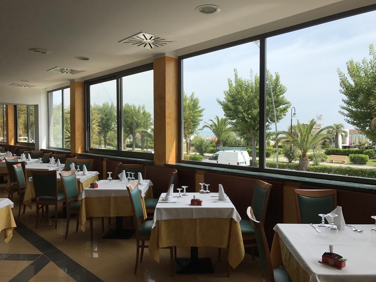 אלבה אדריאטיקה Hotel Atlas מראה חיצוני תמונה